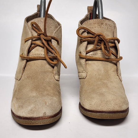 Sperry wedges. Size 6 - Picture 2 of 9
